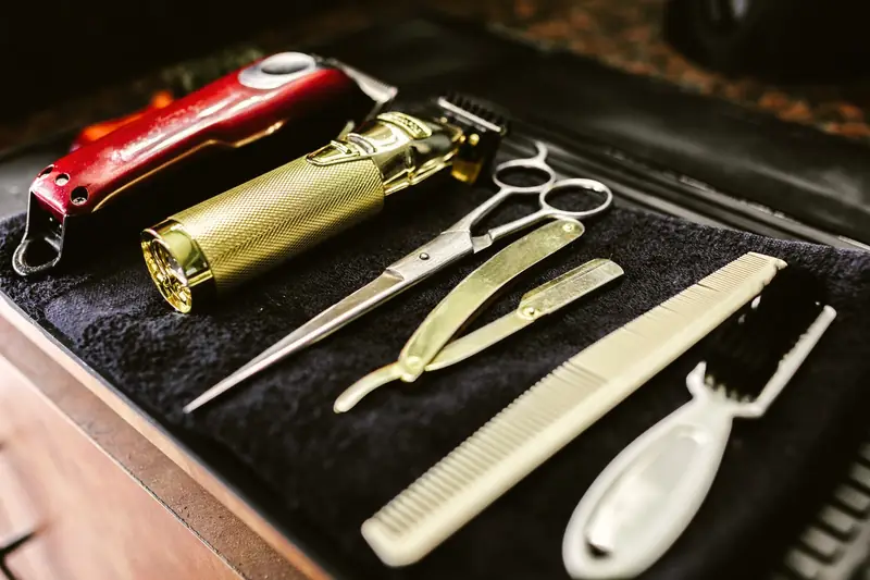 Clippers, shears and combs